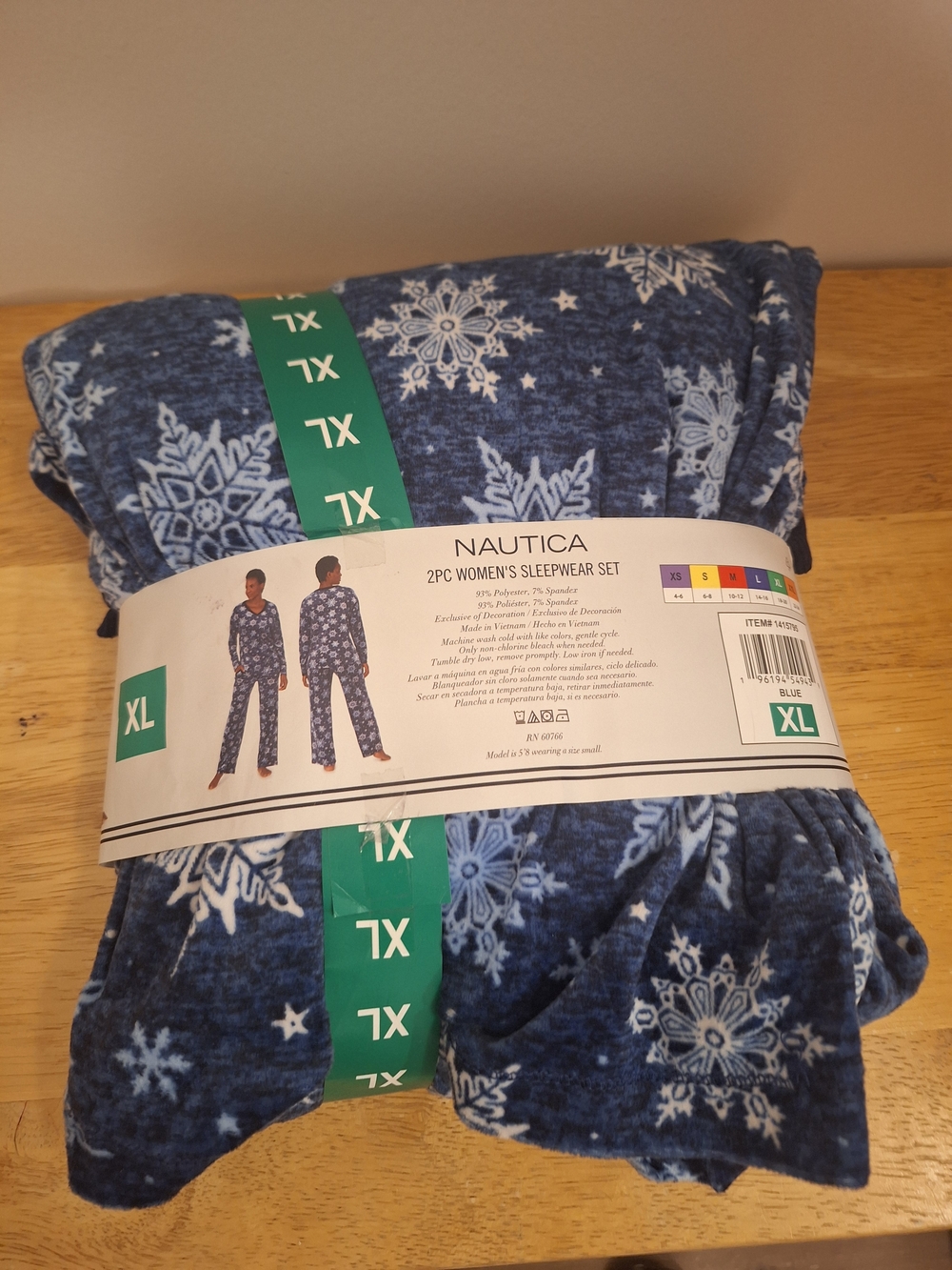 Nautica Women's Navy and White Snowflake 2-Piece Sleepwear Set - Picture 2 of 3